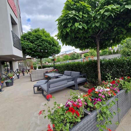 Albert Hotel Roşu Eksteriør bilde