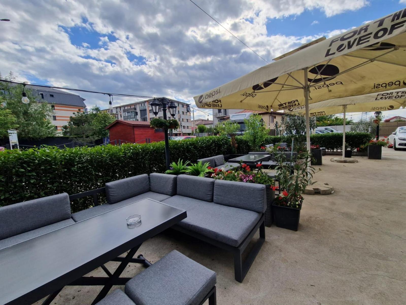 Albert Hotel Roşu Eksteriør bilde